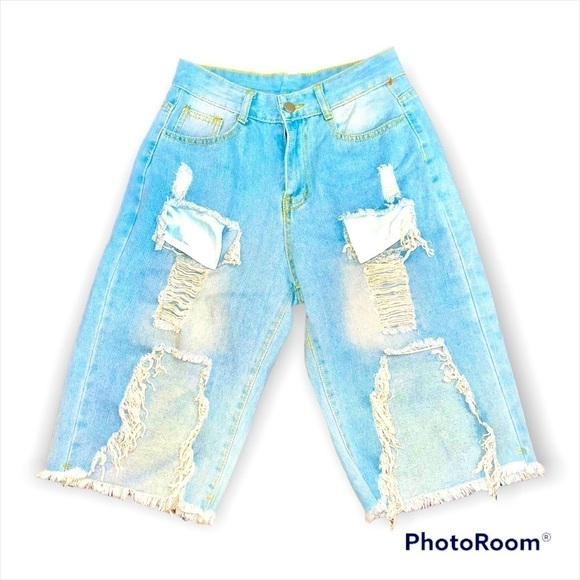 Unbranded DENIM SHORTS BERMUDA RIPPED DISTRESSED LIGHT WASH - Picture 1 of 2